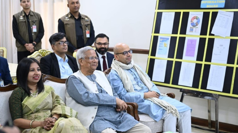 সমগ্র জাতিকে কৃতজ্ঞতা জানালেন প্রধান উপদেষ্টা