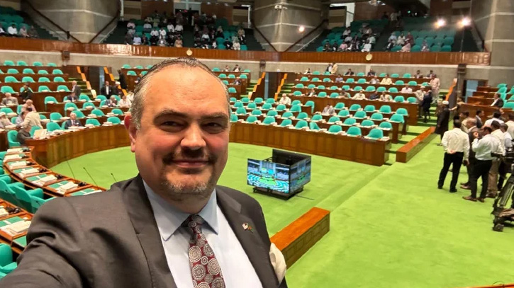 সংসদের উদ্বোধনী অধিবেশন পর্যবেক্ষণ করলেন মার্কিন রাষ্ট্রদূত