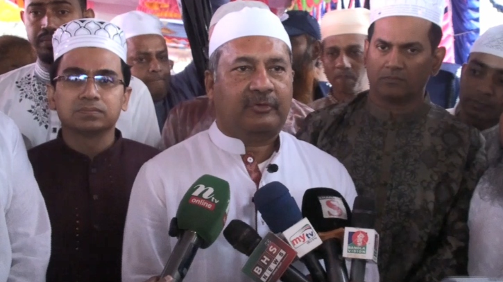 নিজ এলাকায় ঈদের নামাজ আদায় করলেন তথ্যমন্ত্রী, জানালেন ঈদের শ