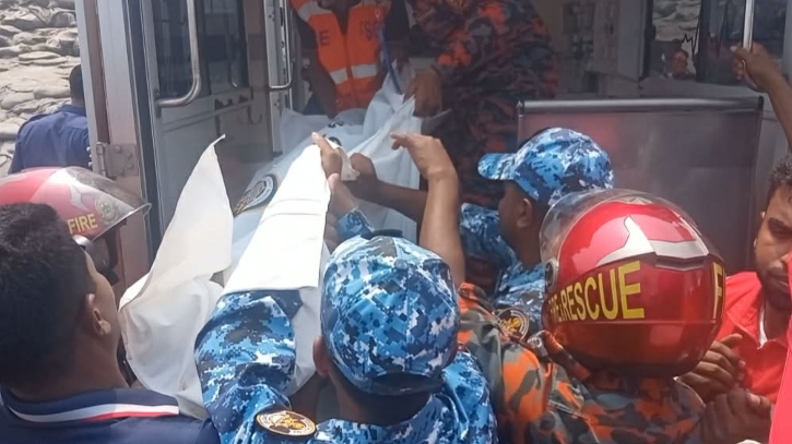 বাসডুবির ঘটনায় নিহতে বেড়ে ২৬, পরিচয় মিলেছে ২৪ জনের