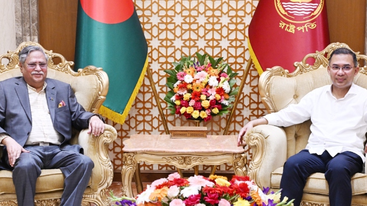 প্রথমবারের মতো বঙ্গভবনে রাষ্ট্রপতির সঙ্গে প্রধানমন্ত্রীর সাক
