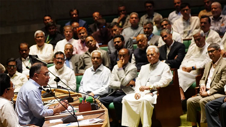 জ্বালানি মজুত ও চোরাচালান রোধে কঠোর ব্যবস্থার নির্দেশ প্রধান