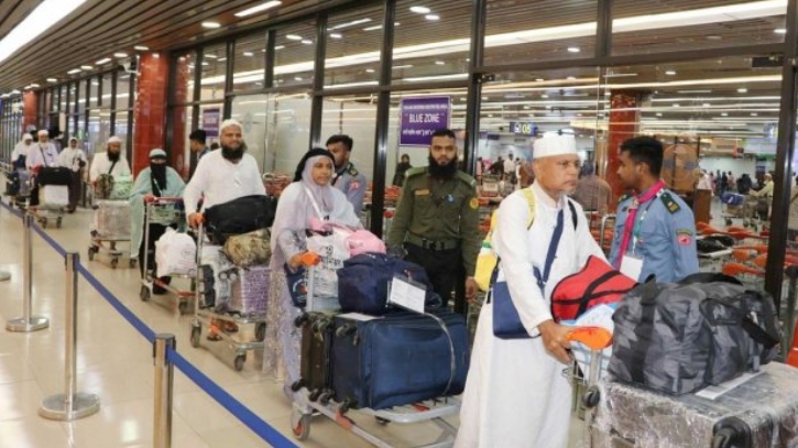 হজ ফ্লাইট শুরু কবে থেকে, জানালেন ধর্মমন্ত্রী 