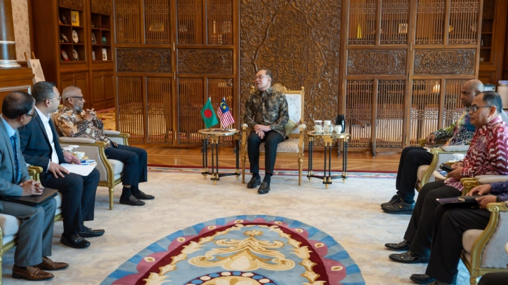 মালয়েশিয়ায় শ্রমবাজার পুনরায় খোলা ও ব্যয় হ্রাসে দ্বিপক্ষীয় উদ