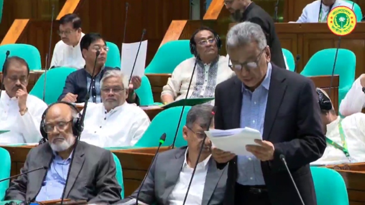 দেশের অর্থনীতিকে অগ্রসর করতে সরকার প্রতিশ্রুতিবদ্ধ: অর্থমন্ত