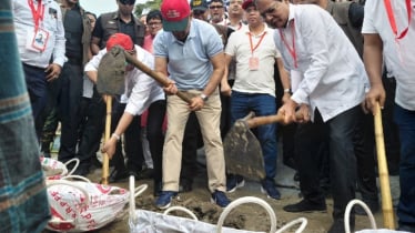 ত্রিশালে ধরার খাল পুনঃখনন কার্যক্রম উদ্বোধন করেছেন প্রধানমন্ত্রী 
