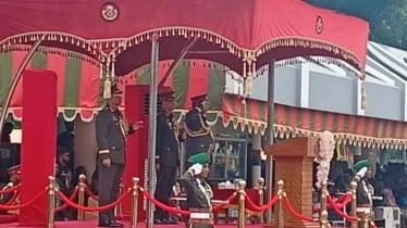 চট্টগ্রামে ৯০তম বিএমএ দীর্ঘমেয়াদি কোর্সের রাষ্ট্রপতি কুচকাওয়াজে সেনাপ্রধান