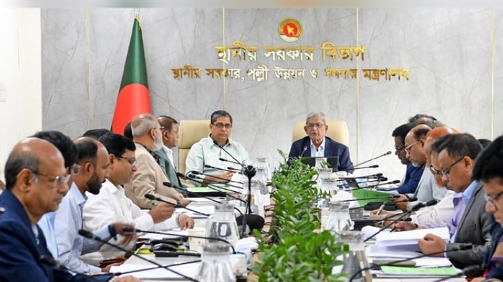 শুধু সরকার নয়, ডেঙ্গু রুখতে মাঠে নামতে হবে সবাইকে: মির্জা ফখ