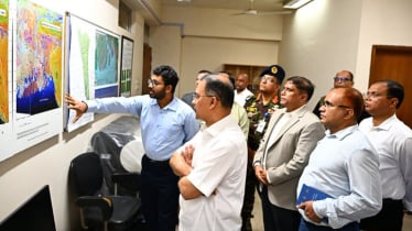 হঠাৎ মহাকাশ গবেষণা প্রতিষ্ঠান ‘স্পারসো’ পরিদর্শনে প্রধানমন্ত্রী