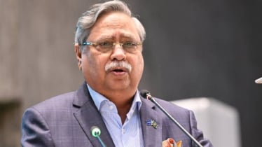 সশস্ত্র বাহিনীকে আধুনিক চতুর্মাত্রিক বাহিনী হিসেবে গড়ে তুলতে সরকার অঙ্গীকারবদ্ধ: রাষ্ট্রপতি