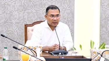 সরকারি ব্যানার-ফেস্টুন-বিলবোর্ডে প্রধানমন্ত্রীর ছবি ব্যবহারে নিষেধাজ্ঞা