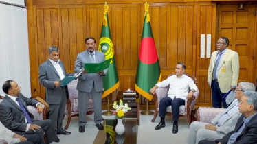 এমপি হিসেবে শপথ নিলেন সরোয়ার আলমগীর