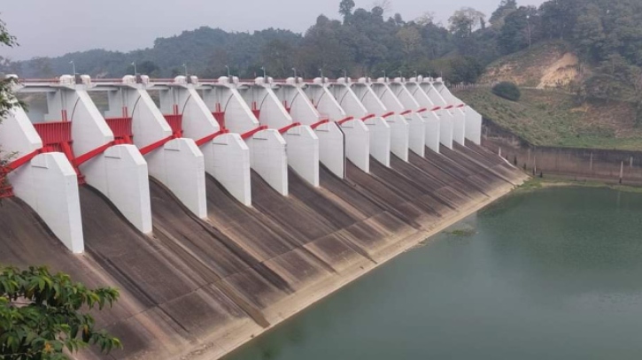 ১০৭ ঘণ্টা পর বন্ধ করা হলো কাপ্তাই বাঁধের ১৬টি জলকপাট 