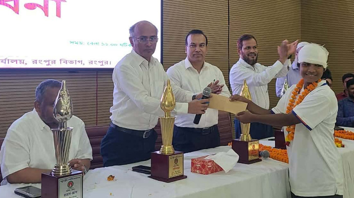 নতুন কুঁড়ি স্পোর্টস: প্রথম আসরেই রংপুর অঞ্চলের খেলোয়াড়দের বা