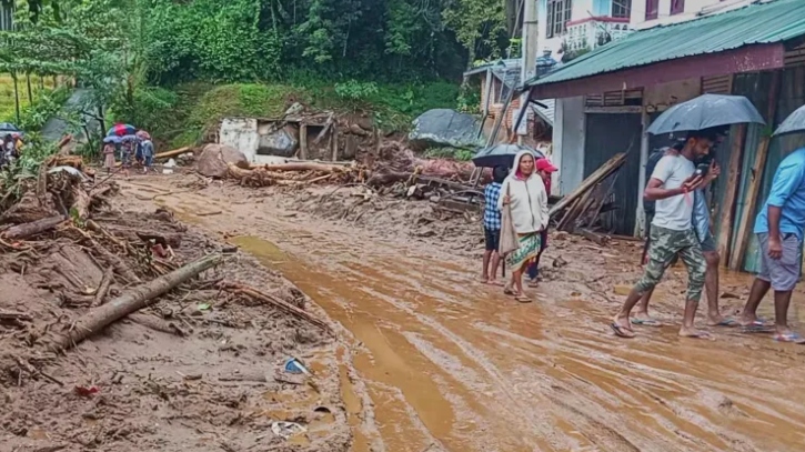 শ্রীলঙ্কায় ভয়াবহ বন্যা ও ভূমিধসে নিহত ৭  