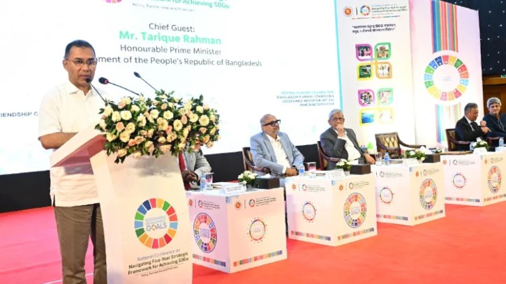 এবার দেশ পুনর্গঠনের সময় এসেছে: প্রধানমন্ত্রী