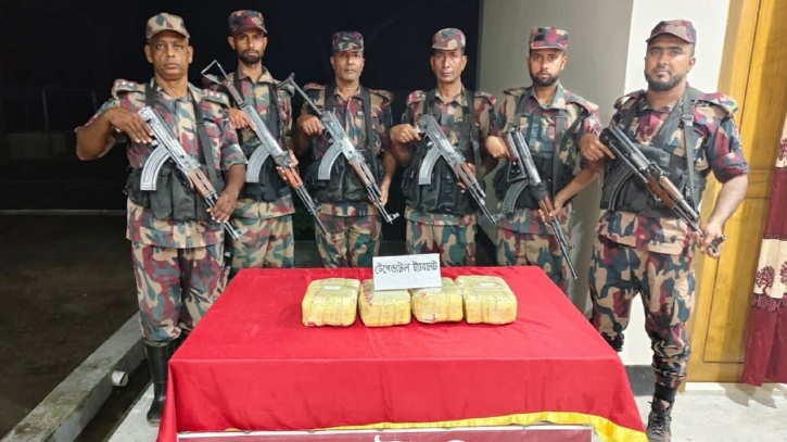 সীমান্ত থেকে ৩৯ লাখ টাকার ভারতীয় যৌন উত্তেজক ওষুধ উদ্ধার