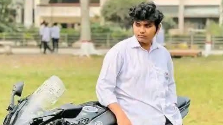 নিখোঁজের একদিন পর শিক্ষার্থীর মরদেহ মিললো ডোবায়
