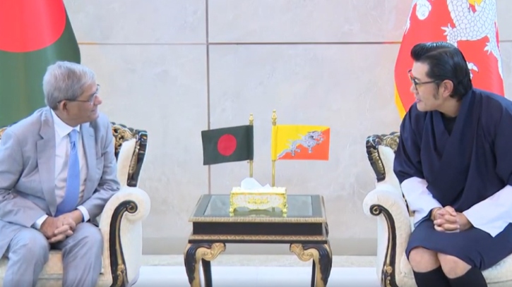 যাত্রাবিরতিতে ঢাকায় ভুটানের রাজার সঙ্গে রাষ্ট্রপতির সৌজন্য স