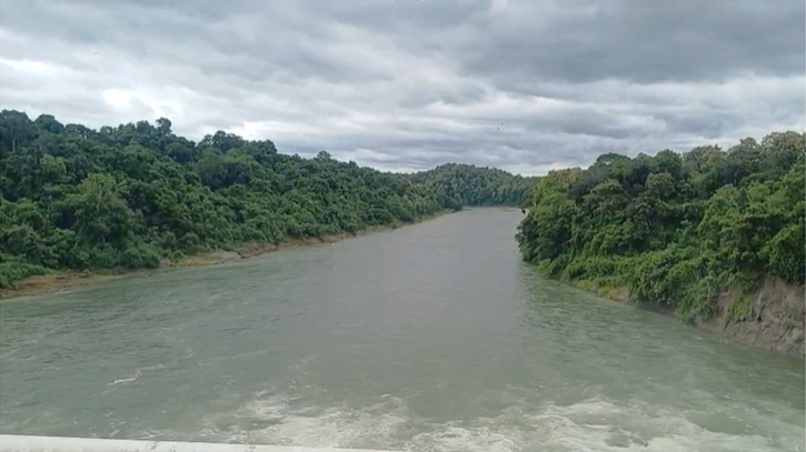 কাপ্তাই বাঁধের ১৬ জলকপাট খুলে ছাড়া হচ্ছে ৫৮ হাজার কিউসেক পান