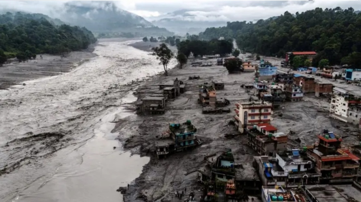 নেপালে দুই শতাধিক শিক্ষার্থী নিখোঁজ, ১৯ স্কুল ক্ষতিগ্রস্ত