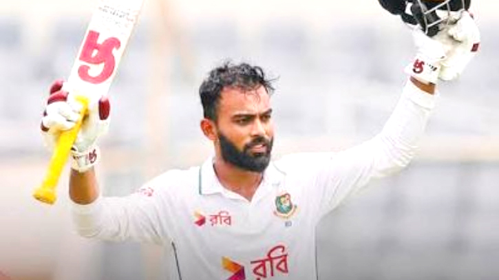 হৃদয়ের অপরাজিত ‘৩০০’ চমক