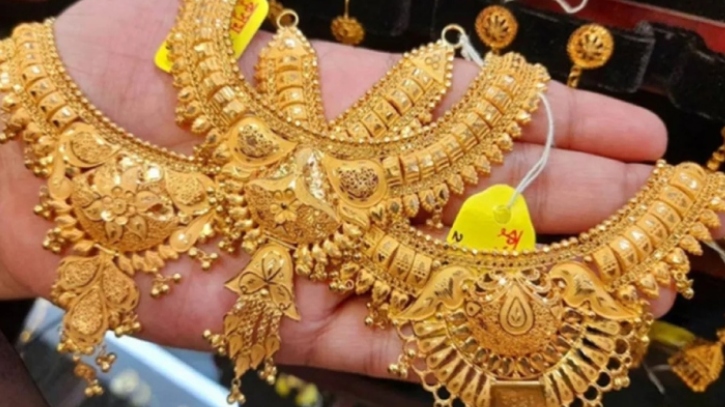 দাম বেড়ে আজ যে দামে বিক্রি হচ্ছে স্বর্ণ