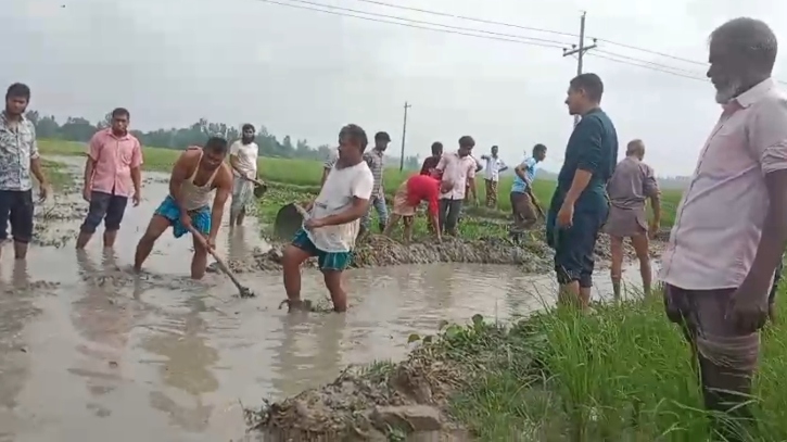 গাইবান্ধায় জনগণের উদ্যোগে ঝিনিয়ার বিলে স্বেচ্ছাশ্রমে খাল খনন