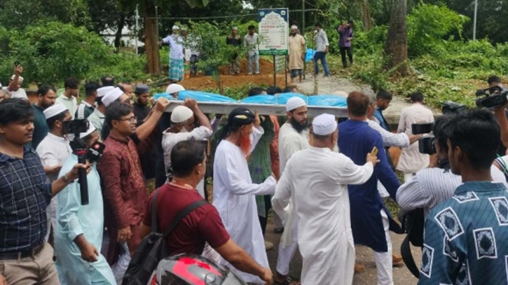 অপ্রতিমের দাফন সম্পন্ন 