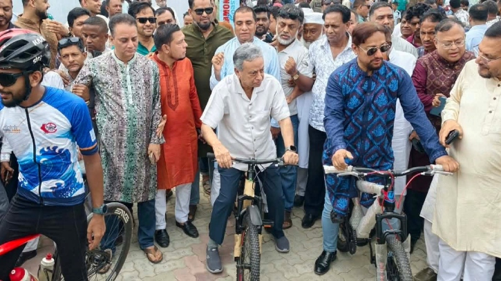 দেশের প্রথম চার লেনের সাইকেল ট্র্যাক উদ্বোধন