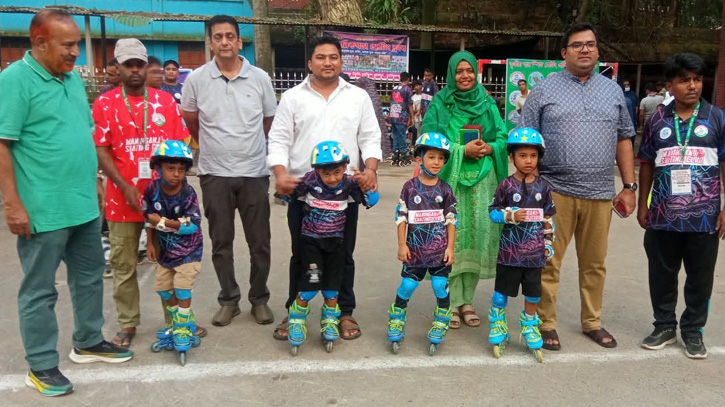 মানিকগঞ্জে তৃতীয়বার স্পিড স্কেটিং প্রতিযোগিতা, চ্যাম্পিয়ন হল