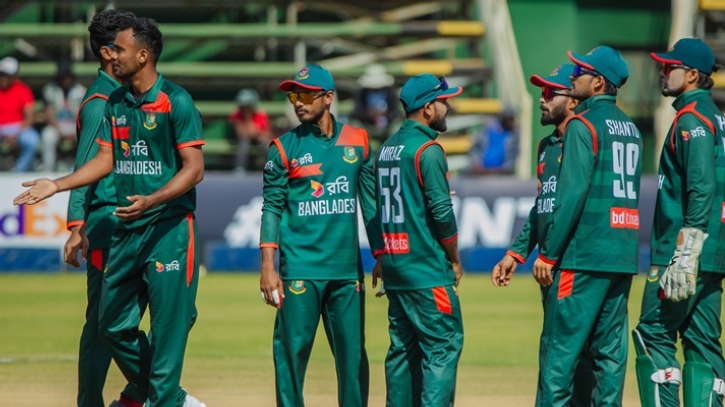 টাইগাররা ধরাশায়ী, জিম্বাবুয়ের কাছে ৯৯ রানে বড় পরাজয়