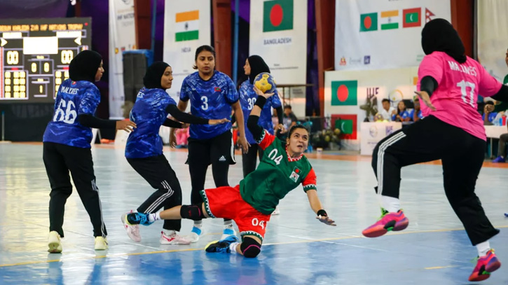 বেগম খালেদা জিয়া আইএইচএফ নেশন্স ট্রফির ফাইনালে বাংলাদেশ ও ভা